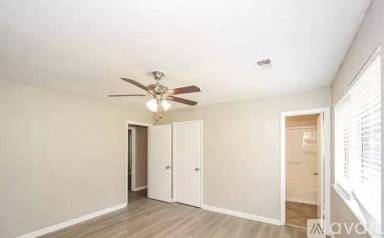 Main picture of 9426 Forest Knoll Dr