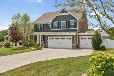 Main picture of 112 Halifax Ln