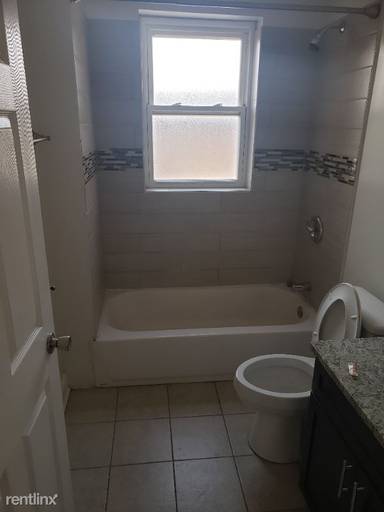 Main picture of 1344 S Karlov Ave