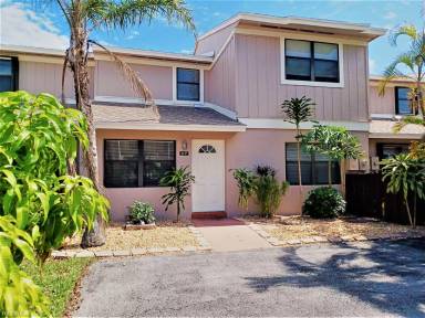 Main picture of 5249 Jog Ln