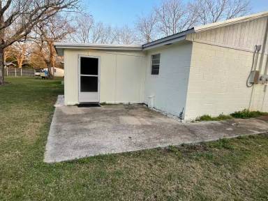 Main picture of 18413 Bull Springs Road - C