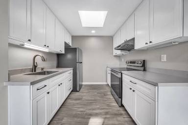 Main picture of 2031 Otis Dr