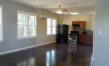 Main picture of 312 13th St SW