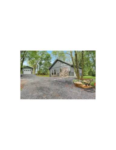 Main picture of 834 Clay Hill Rd