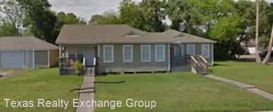 Main picture of 400 Breezeway Ave