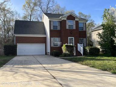 Main picture of 15505 Dehavilland Dr