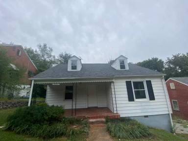 Main picture of 513 36th St NW
