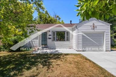 Main picture of 1517 S Bellaire St