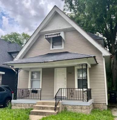 Main picture of 1560 Pinewood Ave