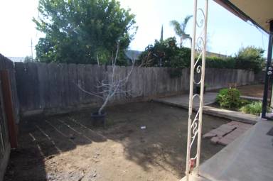 Main picture of 431 S Woodrow Ave