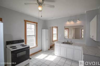 Main picture of 22 N McNab Ave