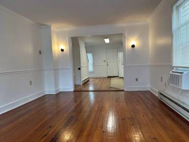 Main picture of 115 W Germain St