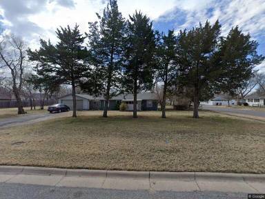 Main picture of 1301 E 9th Ave