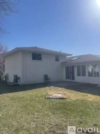 Main picture of 2123 N Haig Ct