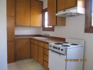 Main picture of 1470 1/2 Lawrence St