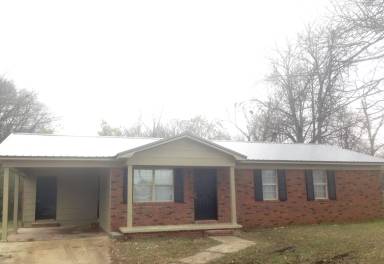 Main picture of 2420 26th Ct