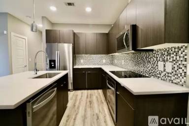 Main picture of 1590 Fiji St