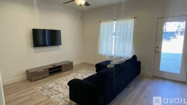 Main picture of N Silver Spring Way