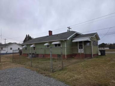 Main picture of 114 Blacksnake Rd