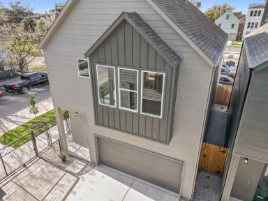 Main picture of 3011 Truxillo St
