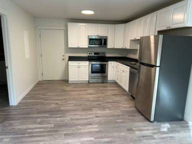Main picture of 128 E Evergreen Dr