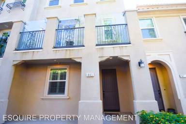 Main picture of 445 Castiano St