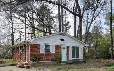 Main picture of 2415 Dearborn Dr