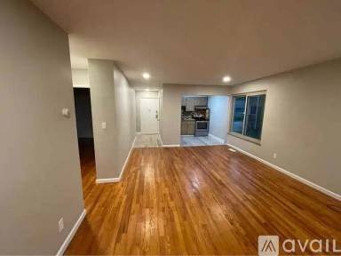 Main picture of 18953 Hilliard Blvd