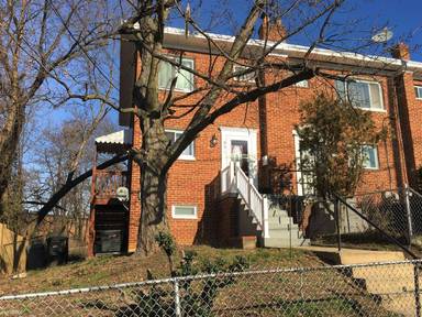 Main picture of 806 Neptune Ave