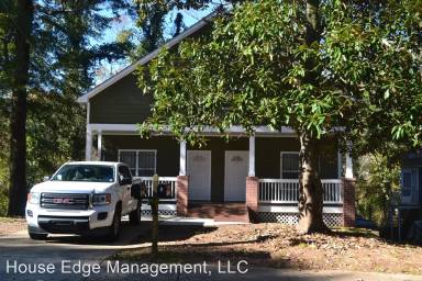 Main picture of 446 Holly St NW