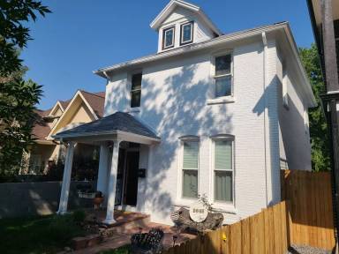 Main picture of 2648 N Marion St