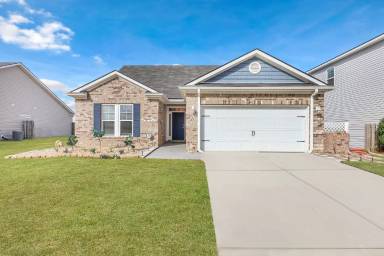 Main picture of 218 Lakepointe Dr