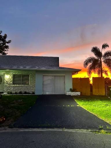 Main picture of 437 Via Palermo Ct