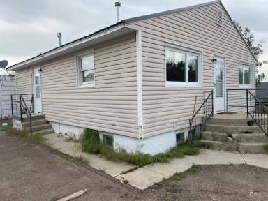 Main picture of 34 10 Ave