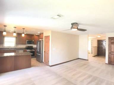Main picture of 3621 Candlelight Dr NE