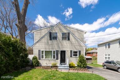 Main picture of 95 Wellington Ave