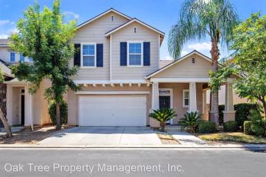 Main picture of 744 W Scandia Ln