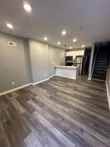 Main picture of 4821 Merion Ave