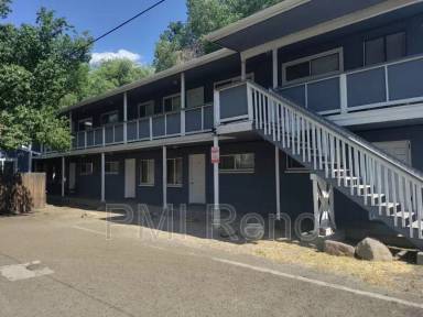 Main picture of 821 Spokane St