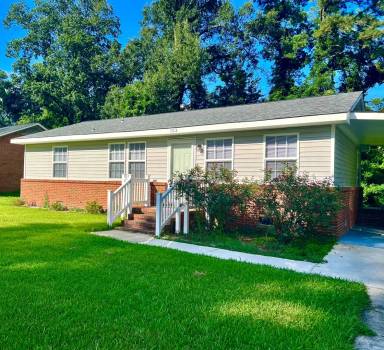 Main picture of 123 Arthur Ct
