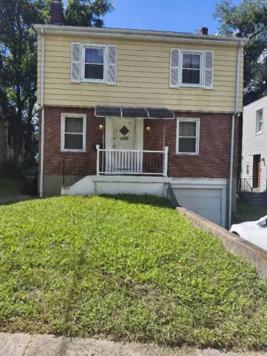 Main picture of 1245 Fairbanks Ave