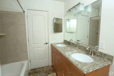 Main picture of East Bay Village
