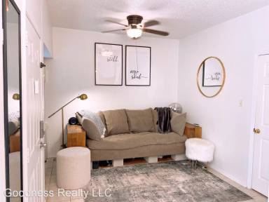 Main picture of 3316 Guadalupe St