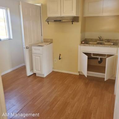Main picture of 3643 Michigan Ave