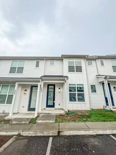 Main picture of 203 Jeffries Way