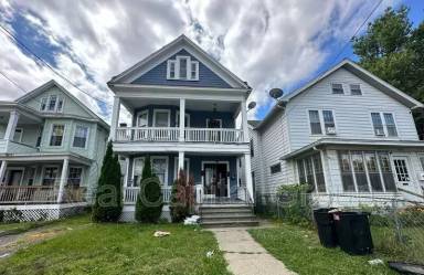 Main picture of 402 2nd Ave