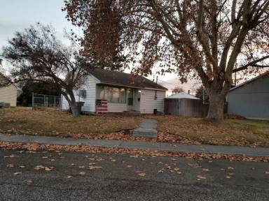 Main picture of 1903 Thompson St