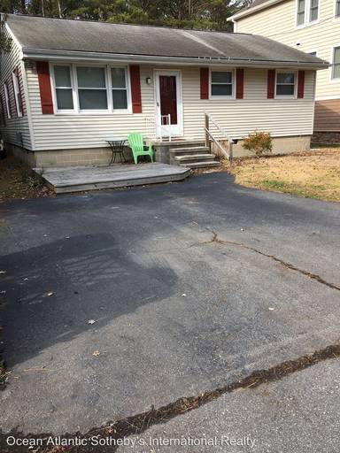 Main picture of 647 Tingle Ave