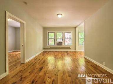 Main picture of 3726 N Pine Grove Ave