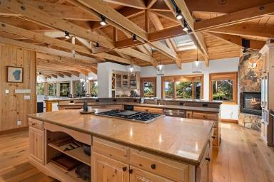 Main picture of 577 Eagle Dr